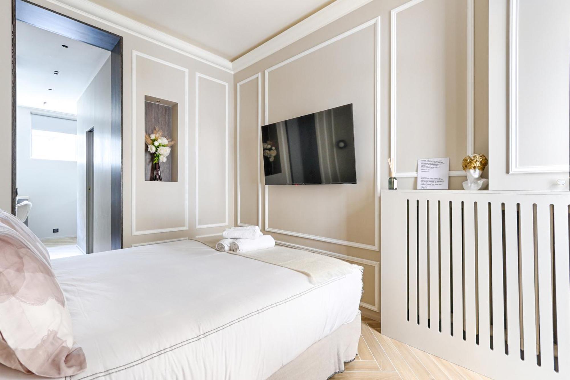 Luxury And Design Studio Invalides París Exterior foto
